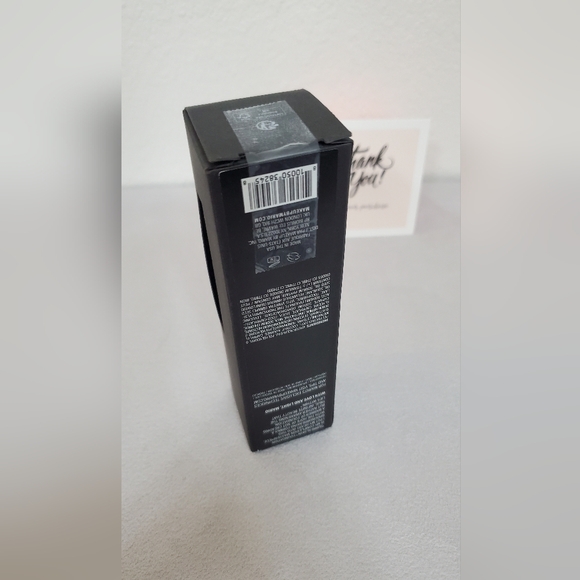 MAKEUP BY MARIO SurrealSkin Liquid Foundation. Shade 14 O - Picture 4 of 5